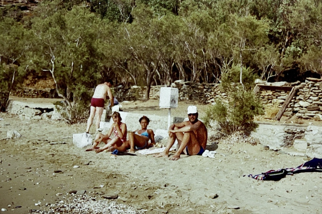 Familien hos min fars gamle ven på hans campingplads Krioneri, Peloponnes